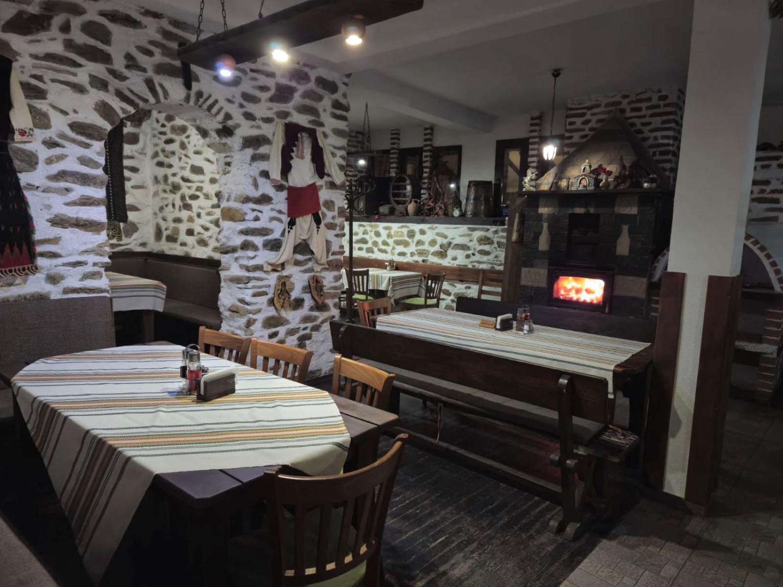 Hotel Алексова Къща à Ognyanovo  Extérieur photo